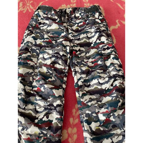 Arctix multi-color camo print snow pants outdoor Child Size Medium - Picture 7 of 8